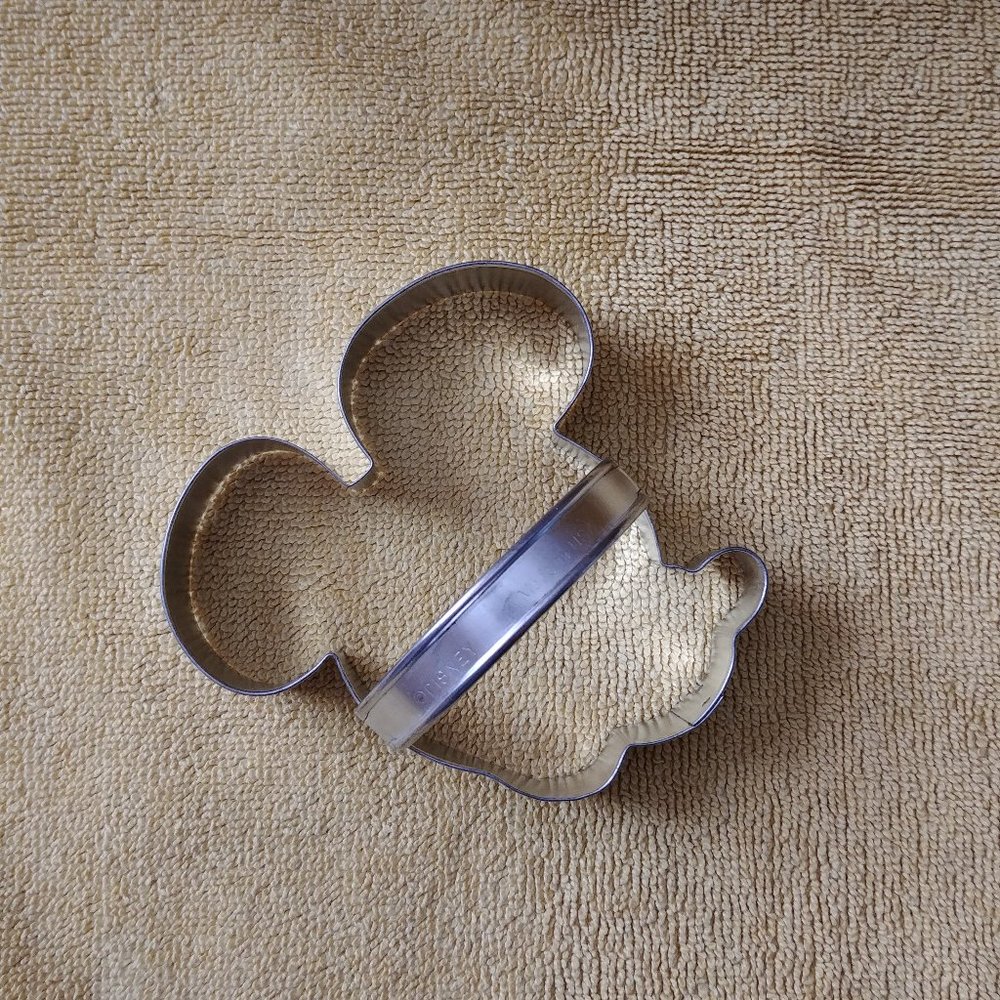 Mickey Mouse cookie cutter
